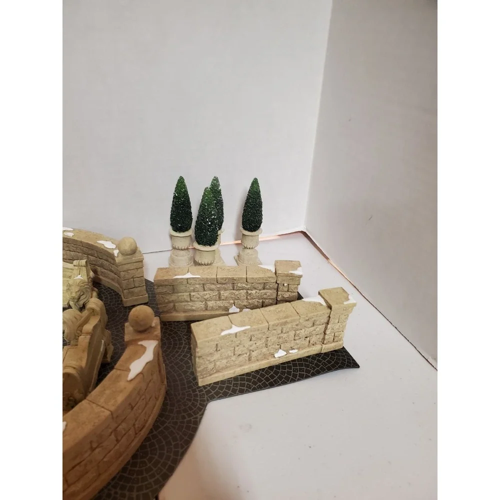 Dept 56 Camden Park Square Accessory Set Dickens Village NIB
